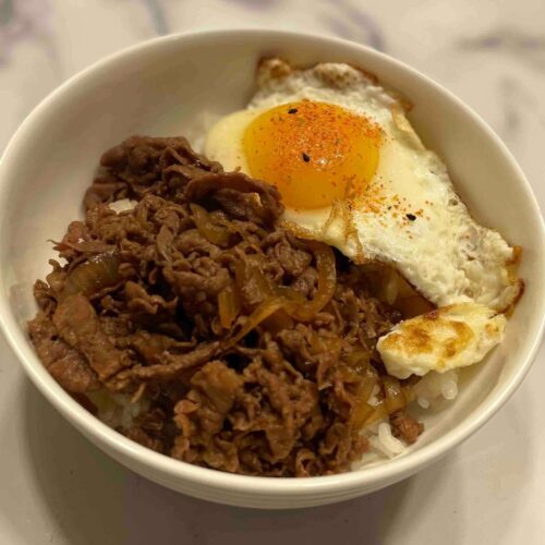 Gyudon Japanese Beef Bowl 牛丼